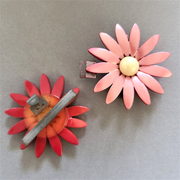 Vintage 1960s Moonglow Pink Daisy Two-Piece Belt Buckle