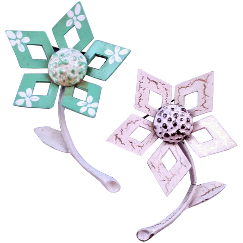 Duo of Geometric 1960s Flower Brooches in Sea Foam and White