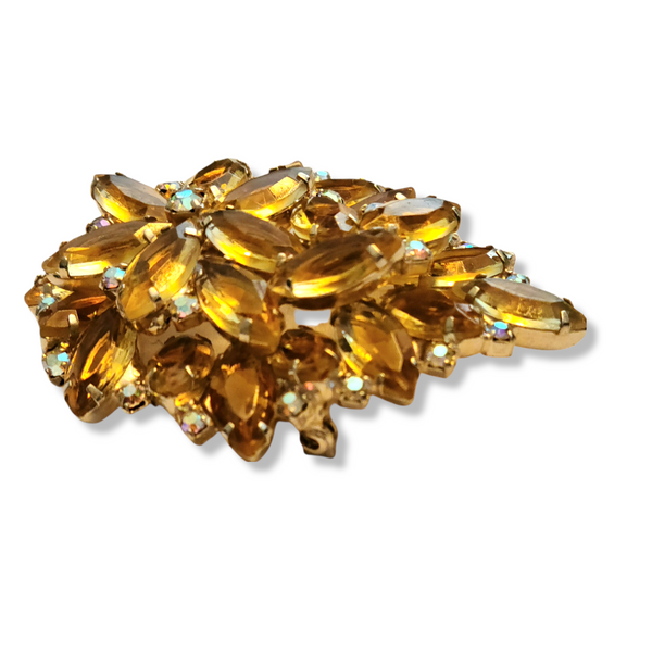 Vintage Pale Yellow Rhinestone Floral Brooch with Glittery Rhinestone Accents