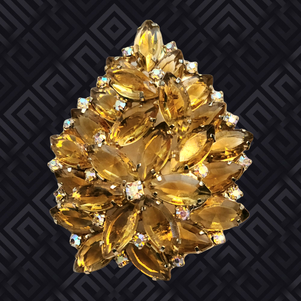 Vintage Pale Yellow Rhinestone Floral Brooch with Glittery Rhinestone Accents